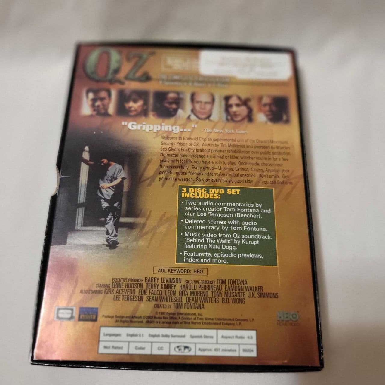 Oz: The Complete First Season (DVD, 2002, 3-Disc Set) HBO Drama Series - Thumbnail 2