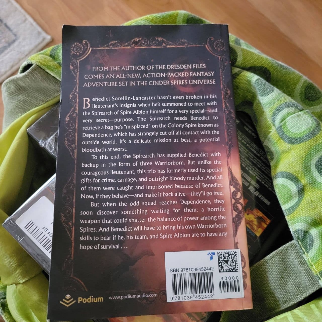 Jim Butcher Warriorborn (Cinder Spires Novella, 2023) Fantasy Paperback - Thumbnail 3