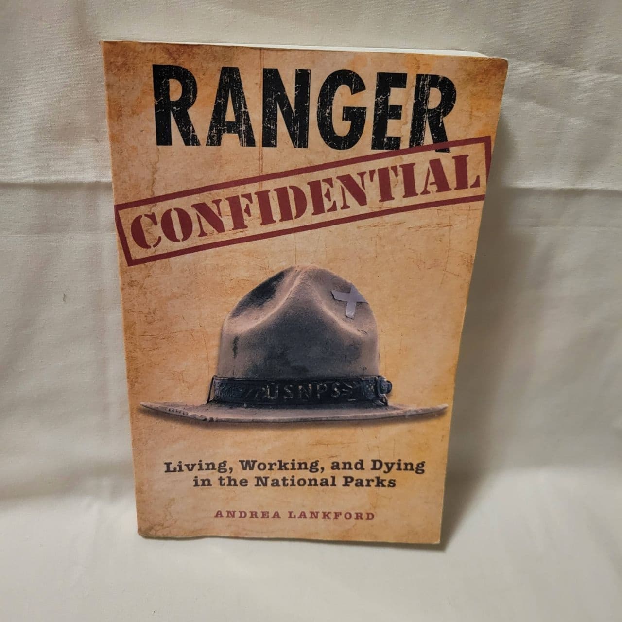 Ranger Confidential Andrea Lankford 2010 Falcon Guides National Parks Paperback - Thumbnail 2