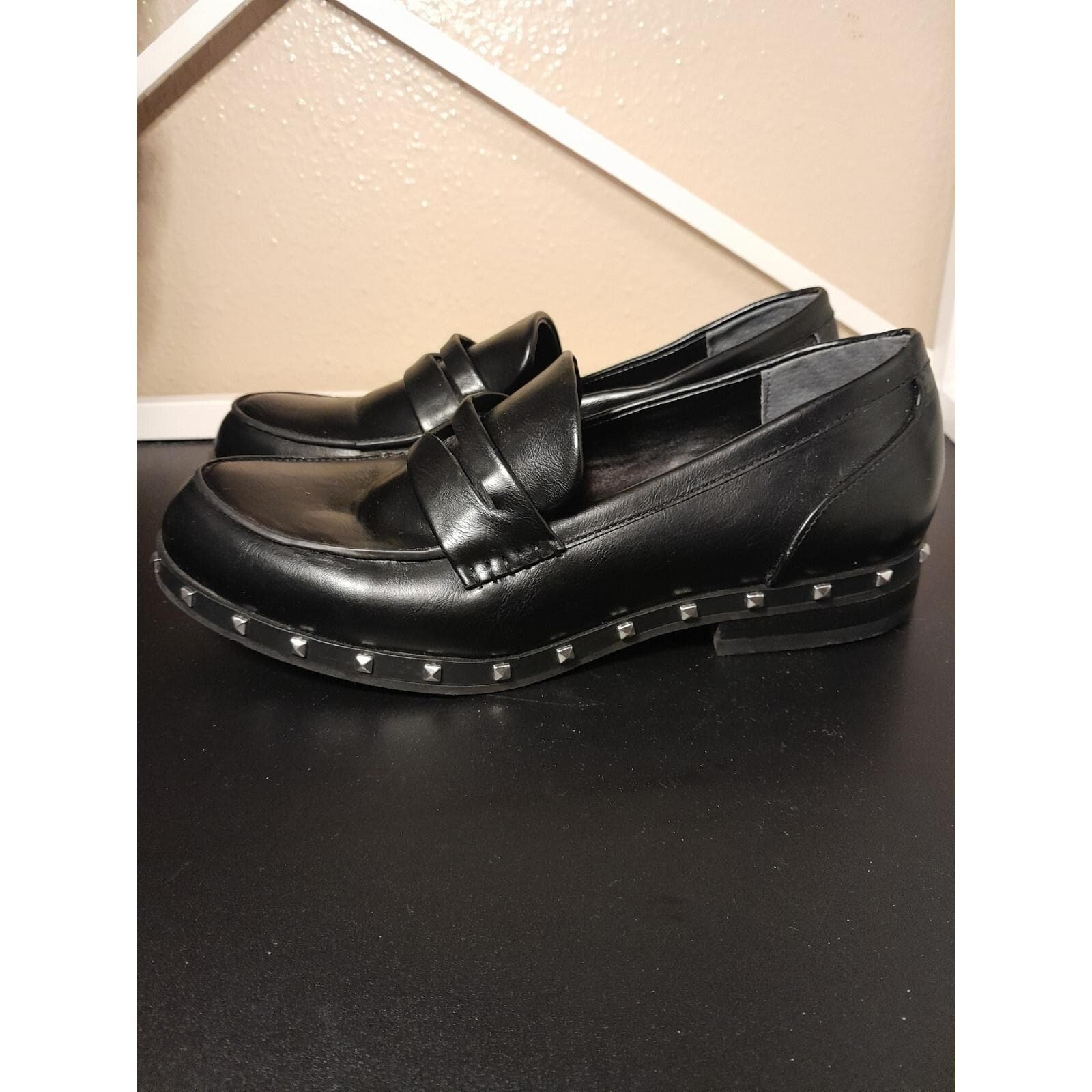 Charles by Charles David Boy Penny Leather Loafer Flat Shoes Black Size 7.5M - Image 1