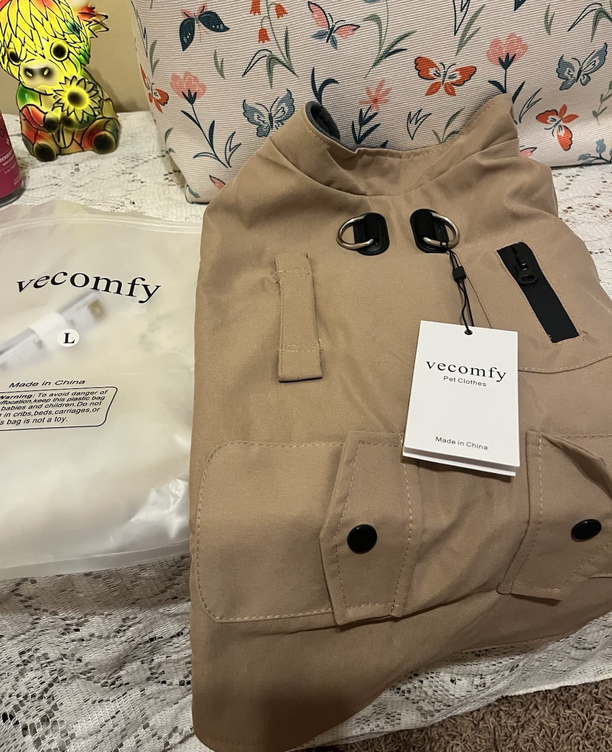 vecomfy Dog Coat Jacket Coat Size L Large Beige Outerwear for Dogs - Image 1