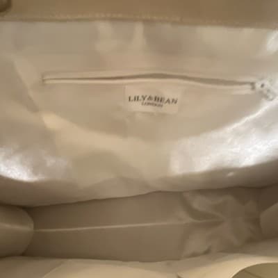 Lily & Bean Embroidered Beaded Floral Tote with Bamboo Handles & Dust Bag - Thumbnail 2