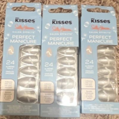 Kisses Sally Hansen Almond White French Artificial Nails Full Cover 3 Packs