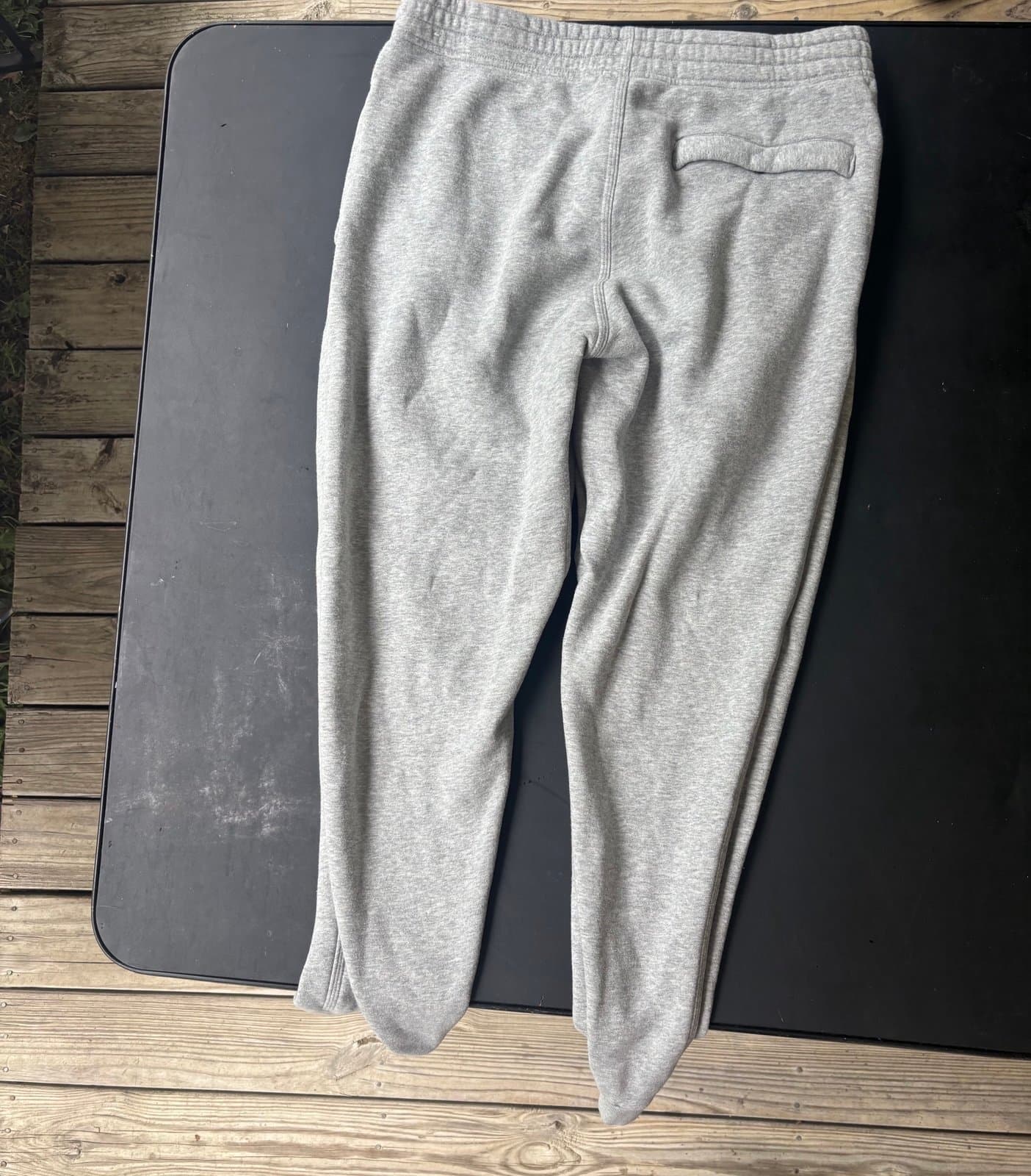 Nike sweatpants - Thumbnail 2