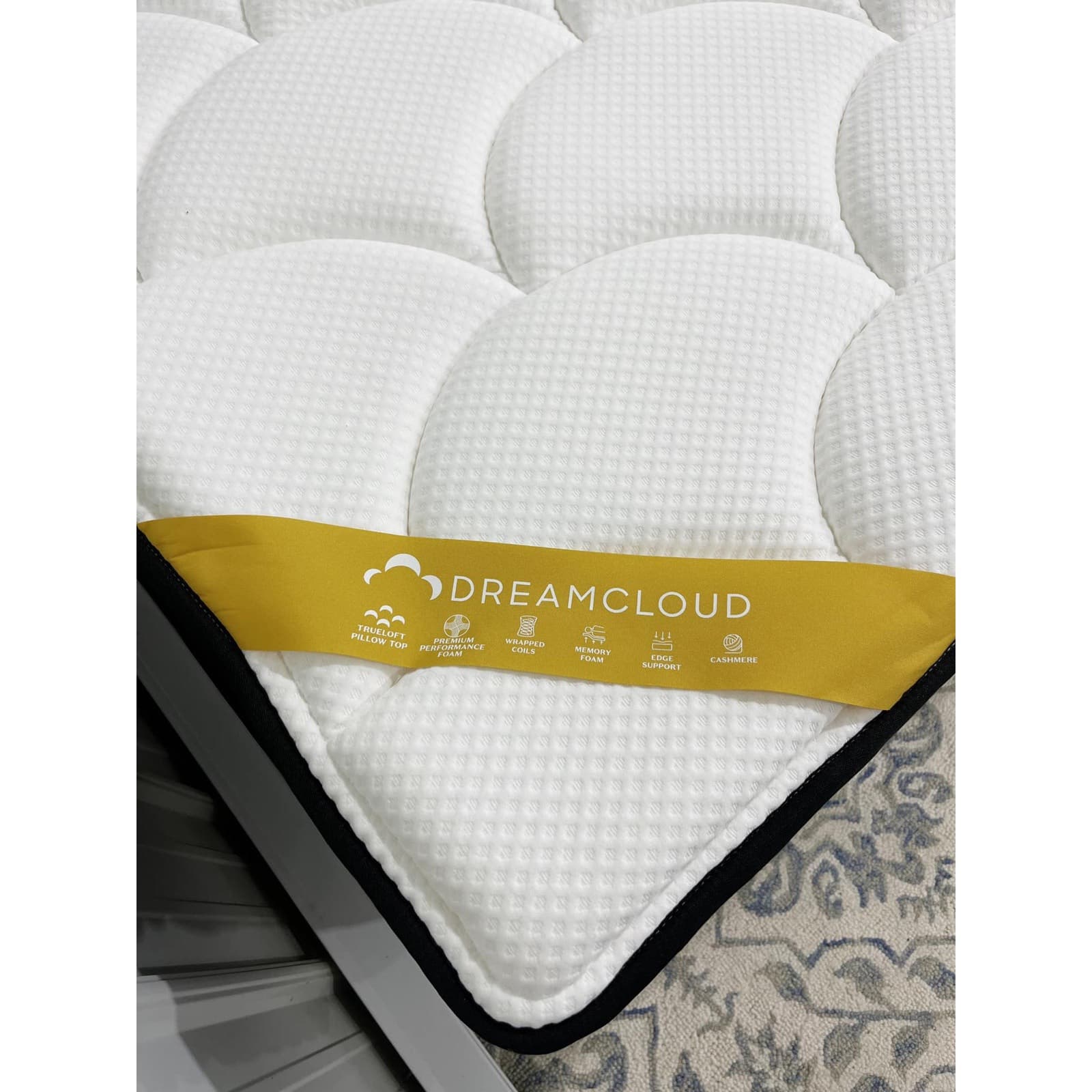 DreamCloud Premier Rest Memory Foam Mattress, Twin XL, Like New, Perfect Cond. - Thumbnail 4