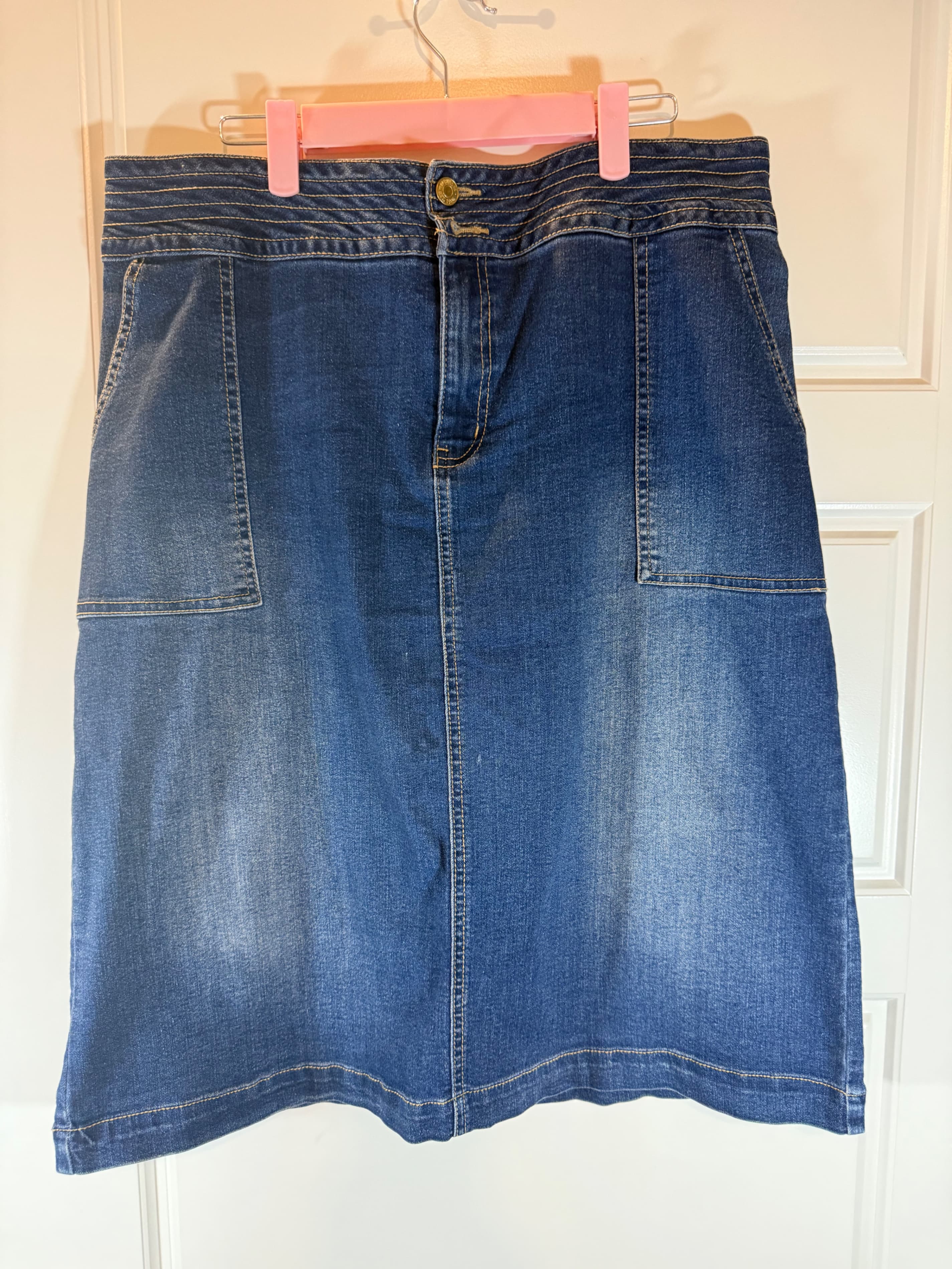 EST. 1946 Denim Skirt Size 14 with Pockets - Image 1