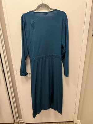 Avenue Women’s Knee Length Wrap Around Dress Size 22/24 - Thumbnail 3
