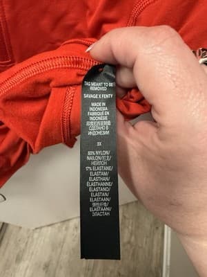 Savage x Fenty Women's Red Zip Up Jacket Size 3XL - Thumbnail 2