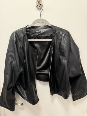 Torrid Women’s Black Leather Half Jacket Size 3 - Image 1
