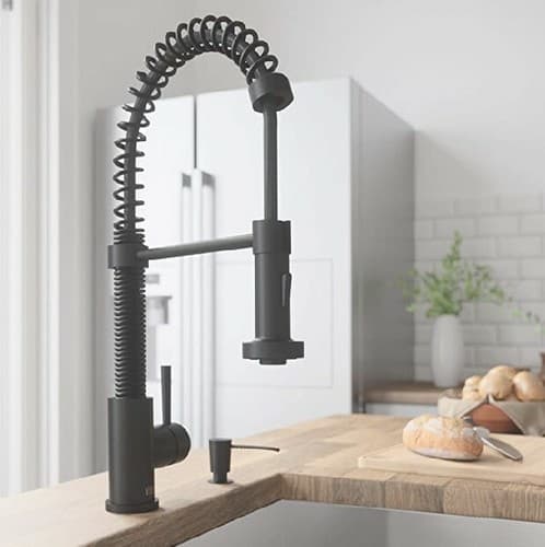 VIGO VG02001MB Edison Solid Brass Single Handle Pull Down Sprayer Kitchen.