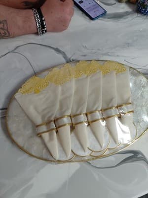 Capiz Shell 6 Piece Rare/ Vintage 6 Piece Yellow Napkin Trim & Serving Trays - Thumbnail 3