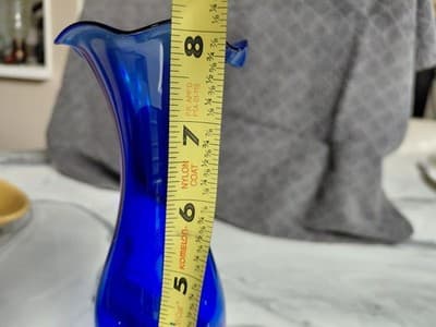 Small Cobalt Blue Glass Bud Vase with Ruffled Rim Hand Blown, Vintage - Thumbnail 2