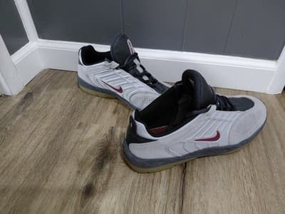 Nike SB White Gray Red Low Top Suede Rubber Mesh Skateboard Sneakers