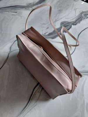 DKNY Pink Leather Shoulder Bag Zipper Accent Solid Rectangle Women’s Purse