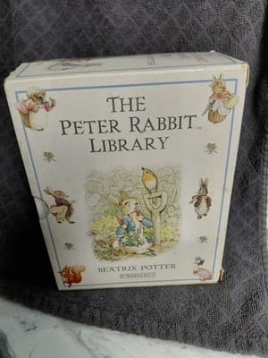 The Peter Rabbit Library: 12 Book Box Set by Beatrix Potter (Hardcover)