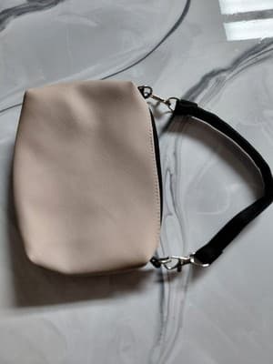Disney Mickey Mouse Beige Small Handbag with Black Strap - Thumbnail 4