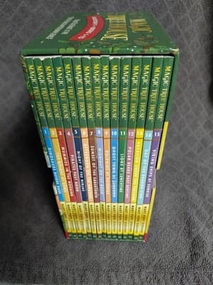 Magic Tree House Boxed Set Books 1-15 by Mary Pope Osborne - Thumbnail 2