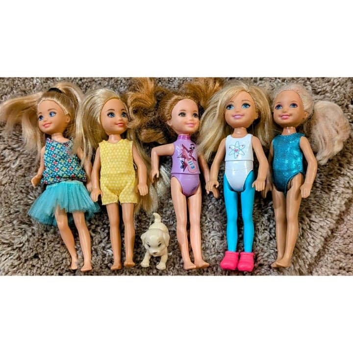 Vintage Barbie Chelsea Doll Lot Fashion Various Outfits 5 Dolls and a dog. - Image 1