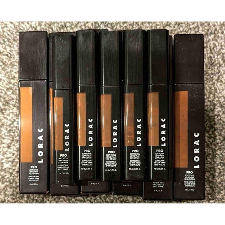 Lorac foundation and concealer bundle brand. Six foundations,and five concealers - Thumbnail 4