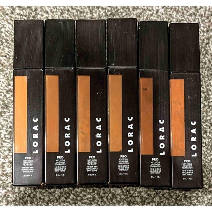 Lorac foundation and concealer bundle brand. Six foundations,and five concealers - Thumbnail 2