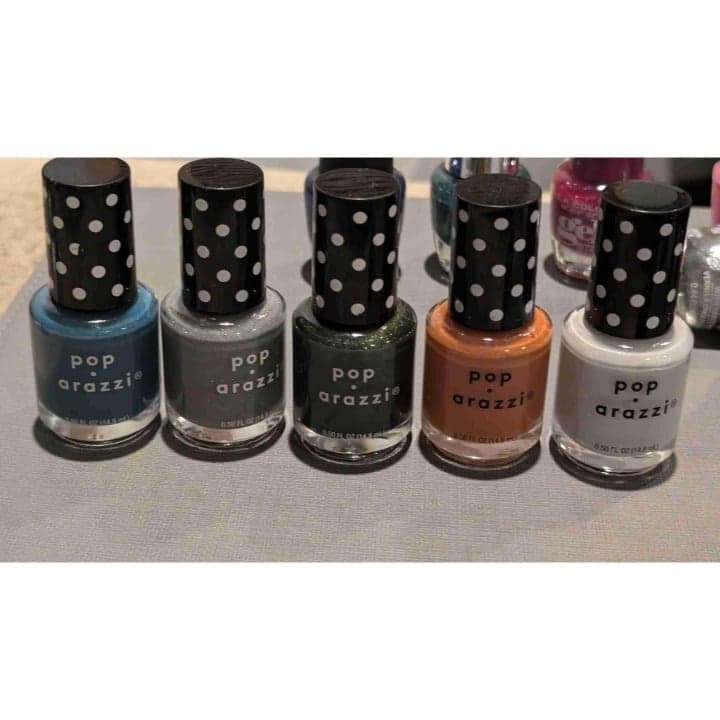 Awesome New Colors Assorted Gel-Like Shine Nail Polish Large Lot - Thumbnail 2