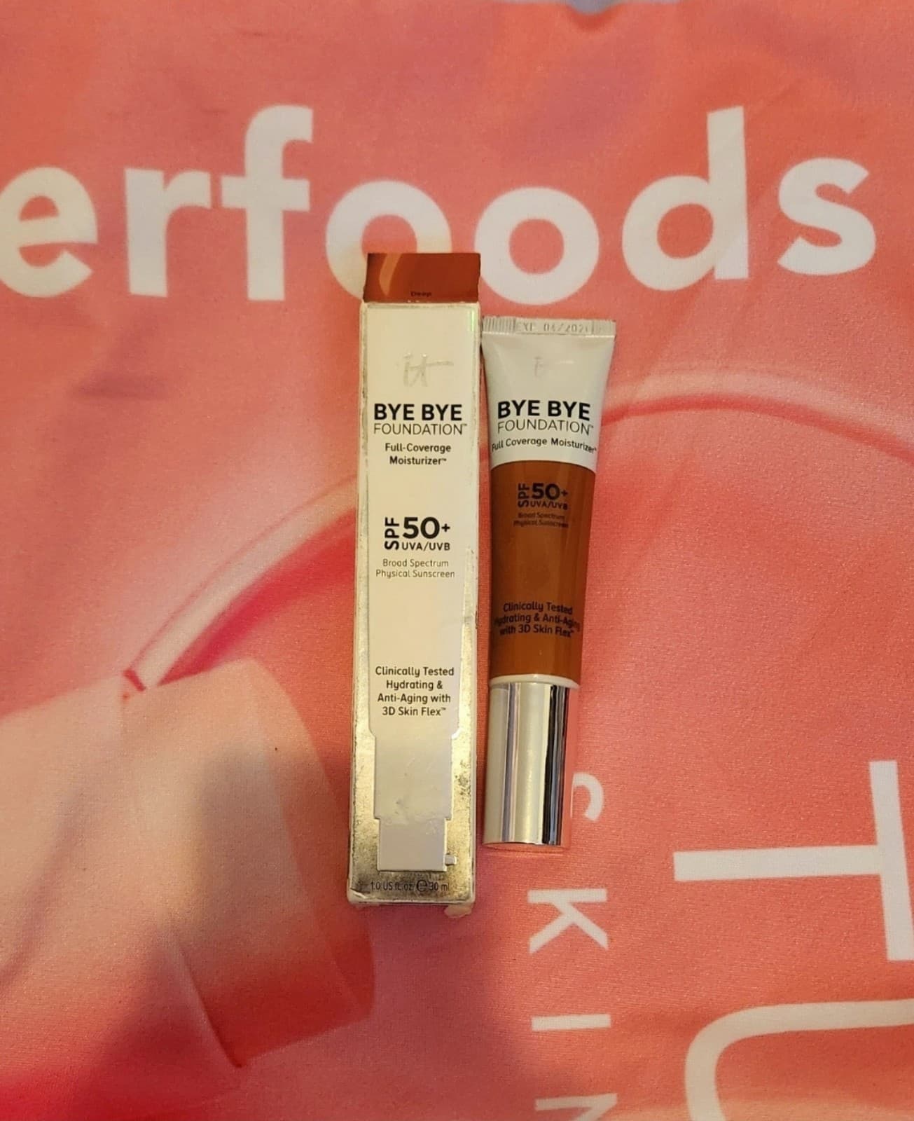 It Cosmetics bye bye Foundation full coverage moisturizer Deep BNIB - Image 1