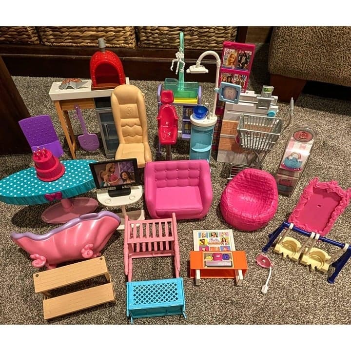 Barbie Vintage Huge Lot Vintage Dollhouse Furniture Accessories - Image 1