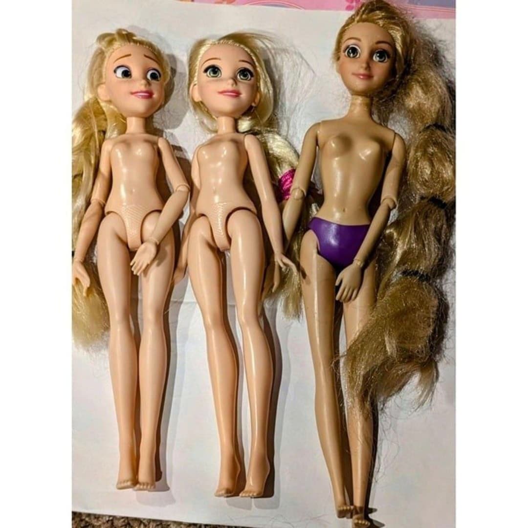 12 Assorted Disney Princess Fashion Dolls. - Thumbnail 2
