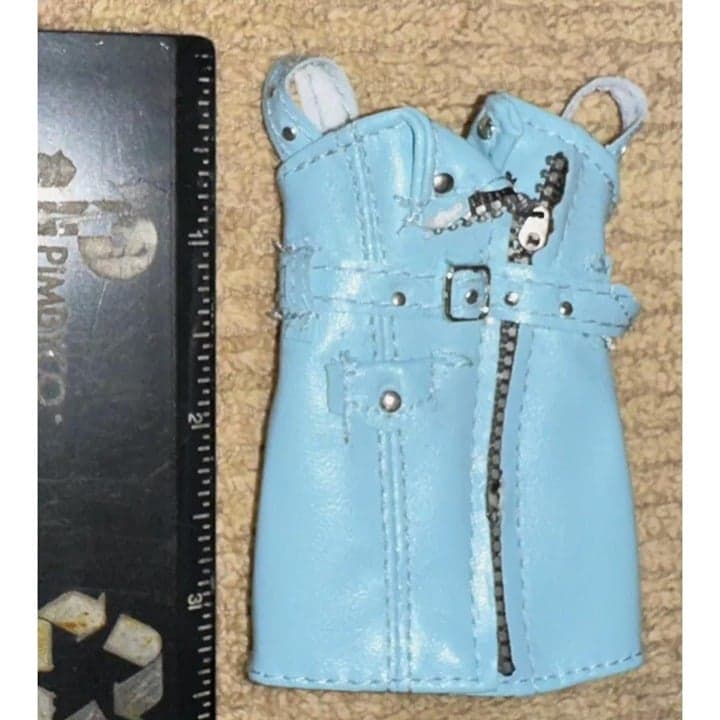 MGA Rainbow High Skyler Bradshaw Doll Faux Leather Blue Dress - Thumbnail 4