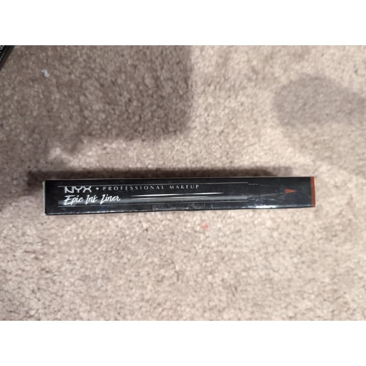 NYX Epic Ink Waterproof Black Eyeliner Pen Professional Makeup Korean Made - Thumbnail 3