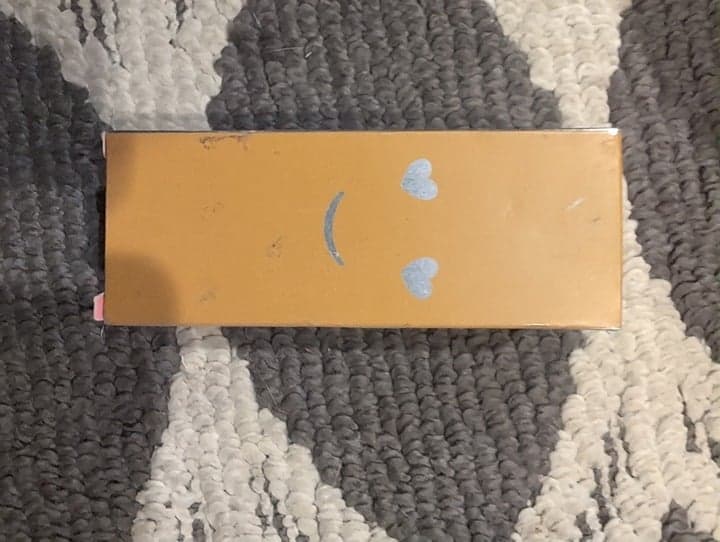 Benefit Hello Happy Brown Heart Eyes Smiley Face Medium Coverage Foundation 7 - Image 1
