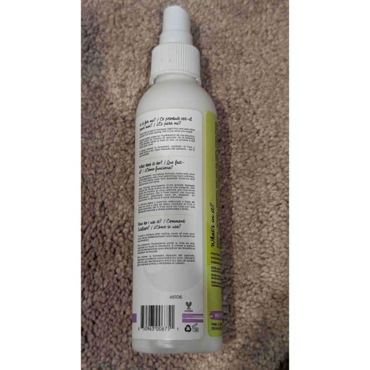 DevaCurl Shine Enhancing Moisture Lock Finishing Spray 6 Oz - Thumbnail 2