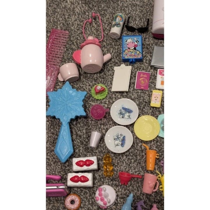 Barbie Huge Lot Vintage Accessories Fashion Household Pink Theme Playset - Thumbnail 10