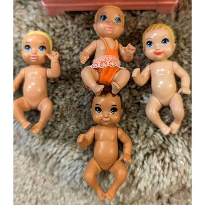 Mattel Barbie Babysitter Career Toy Set With Baby Dolls Accessories - Thumbnail 2