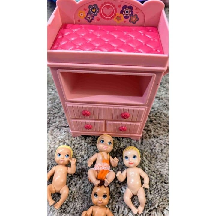 Mattel Barbie Babysitter Career Toy Set With Baby Dolls Accessories - Thumbnail 5