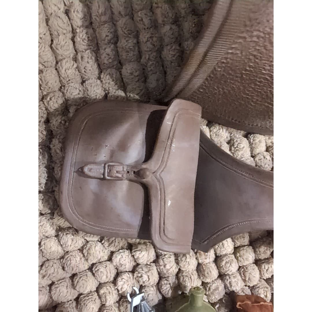 Vintage Marx Johnny West brown saddlebags and accessories,from the 1960's. - Thumbnail 3