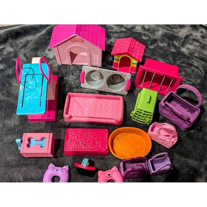 Barbie Doll Pet Playset Cats Dogs Park Kennels Fences Accessories - Thumbnail 3