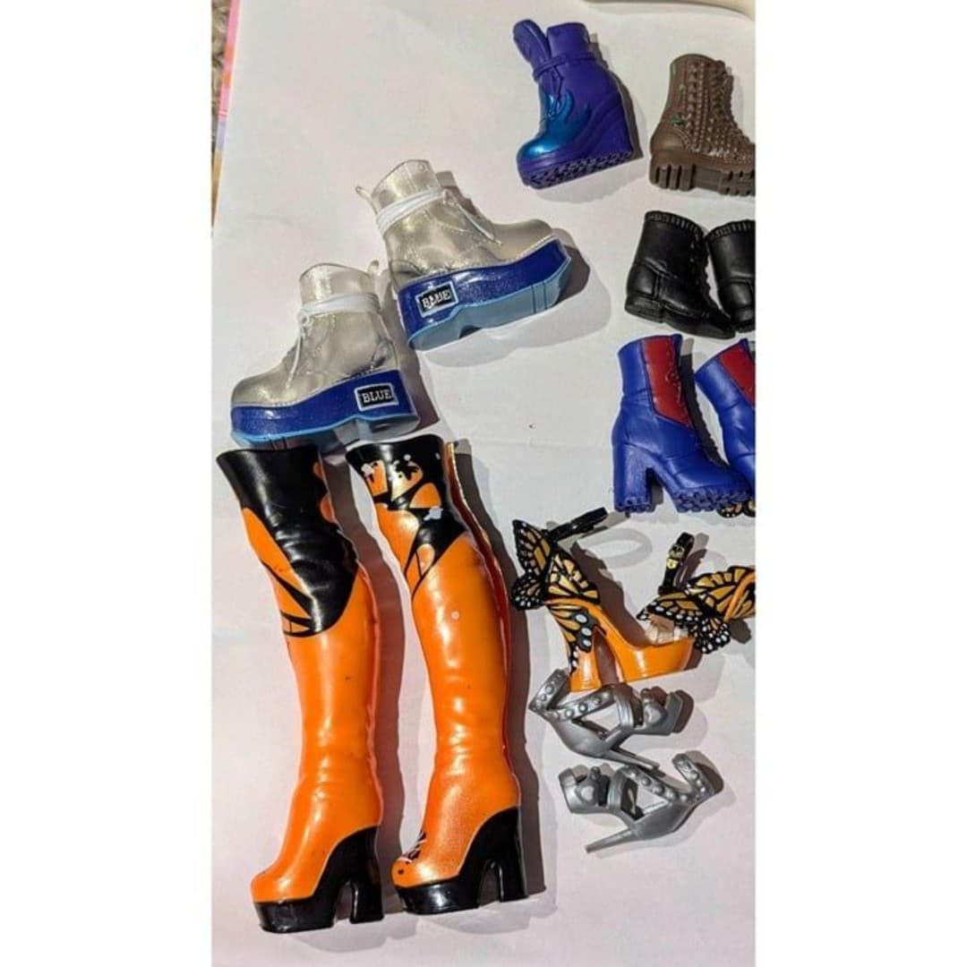 Mattel Vintage Assorted Styles Barbie Monster High and Rainbow High Shoes - Thumbnail 2