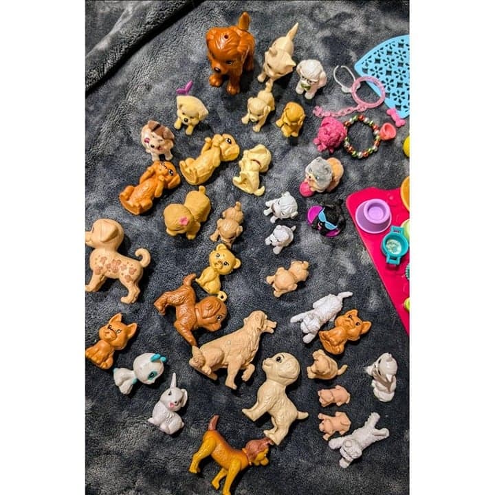 Barbie Doll Pet Playset Cats Dogs Park Kennels Fences Accessories - Thumbnail 8