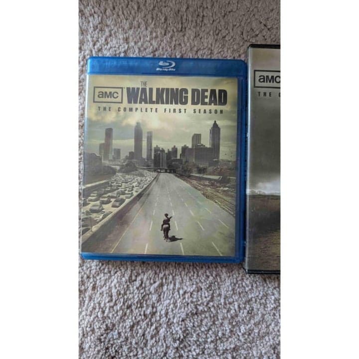 AMC Walking Dead Blu Ray And DVD Set Seasons 1 2 3 - Thumbnail 2
