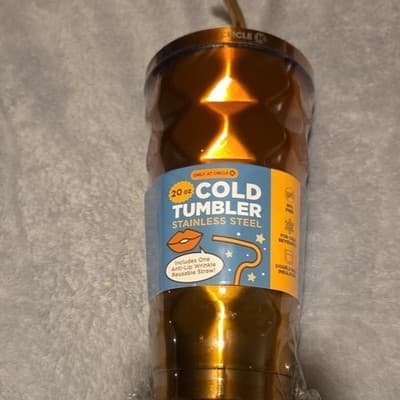 Circle K 20 oz Stainless Steel Insulated Tumbler Gold Geometric Stars With Straw - Image 1