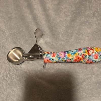 Floral Handle Stainless Steel Ice Cream Scoop Easy Clean Multicolor - Image 1