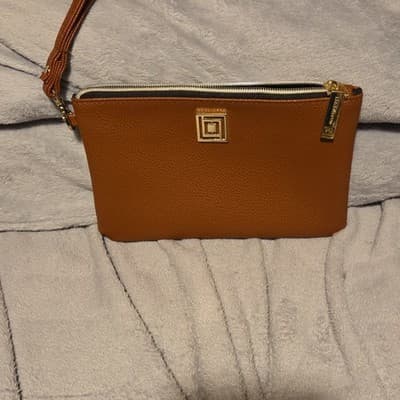 Liz Claiborne Pebbled Brown Crossbody Bag Gold Hardware Zipper Accents Women’s - Image 1