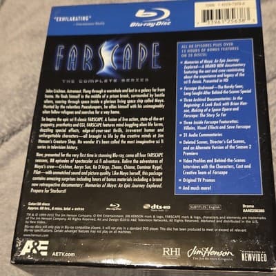 Jim Henson Company Farscape Complete Series Blu-ray Box Set w/ Deleted Scenes - Thumbnail 2