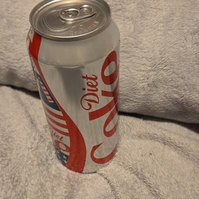 Coca-Cola Diet Coke 16 fl oz Can USA Flag Patriotic Design Collectible - Image 1