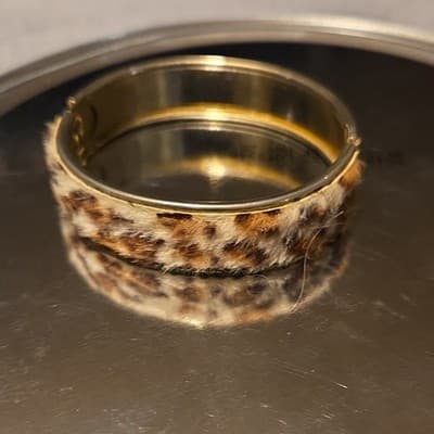 Gold Tone Hinged Bangle Bracelet Faux Fur Leopard Print Animal Theme - Thumbnail 3