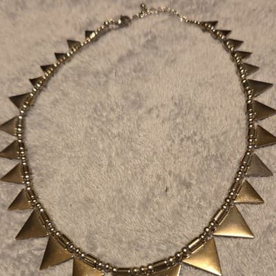 Necklace Gold Tone Geometric Triangle Metal No Stone Statement Fashion Jewelry - Image 1