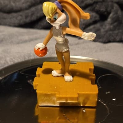 Looney Tunes Lola Bunny Plastic Figurine w/ Base, Orange Ball - Image 1
