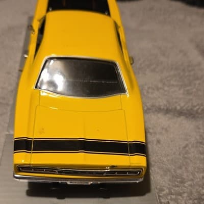 MOTORMAX Dodge Diecast Model Car Yellow/Black Stripes Opening Hood - Thumbnail 3