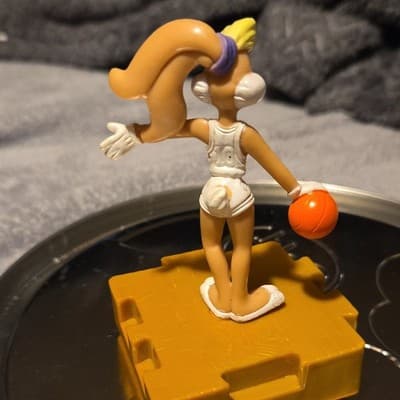 Looney Tunes Lola Bunny Plastic Figurine w/ Base, Orange Ball - Thumbnail 2